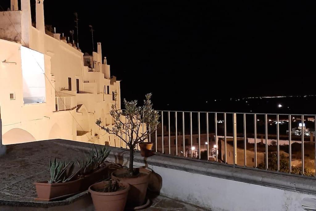 Che Vista!! Ostuni ,Sulle Bianche Mura Con Vista Mozzafiato Exterior photo
