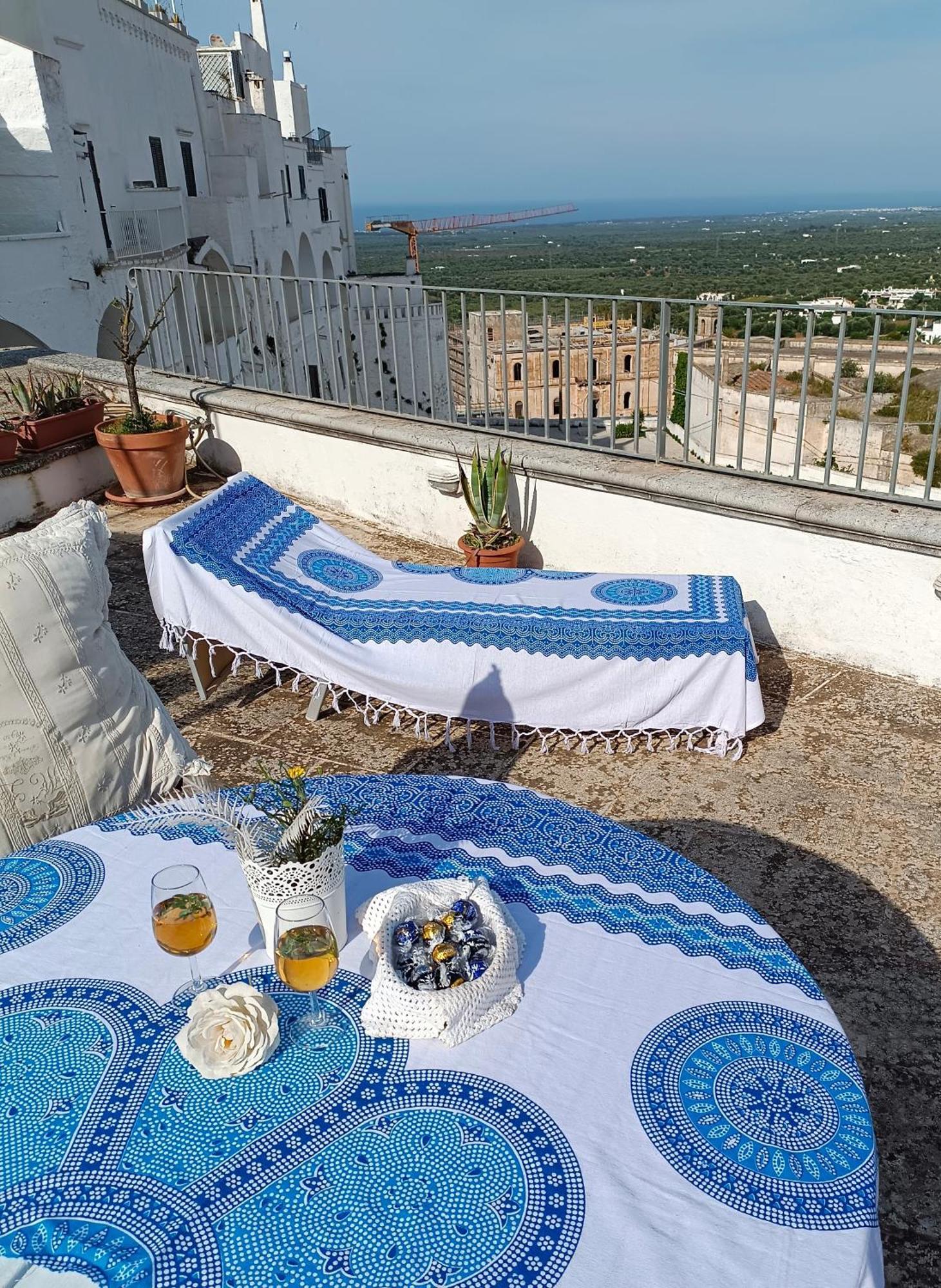 Che Vista!! Ostuni ,Sulle Bianche Mura Con Vista Mozzafiato Exterior photo