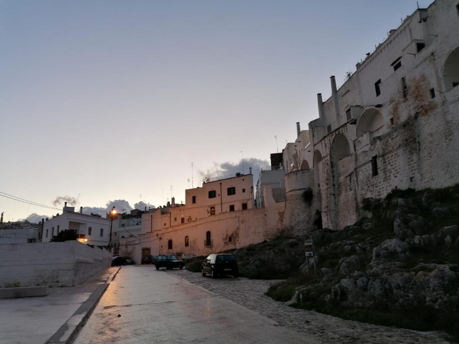 Che Vista!! Ostuni ,Sulle Bianche Mura Con Vista Mozzafiato Exterior photo